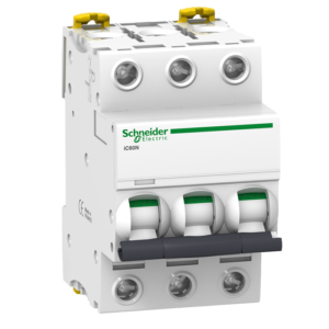 INTERRUPTOR TERMOMAGNÉTICO BLANCO RIEL DIN CURVA C DE 3 POLOS 32 AMPERES SCHNEIDER ELECTRIC
